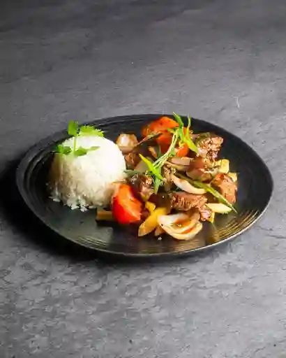 Lomo Saltado A Nuestro Estilo