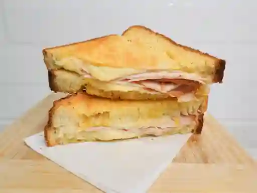 Pan Brioche Jamón Y Queso