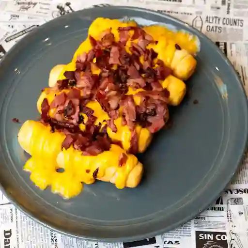 Tequeñoscheesebacon