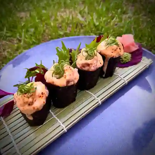 Gunkan Salmon ( 4 Und )