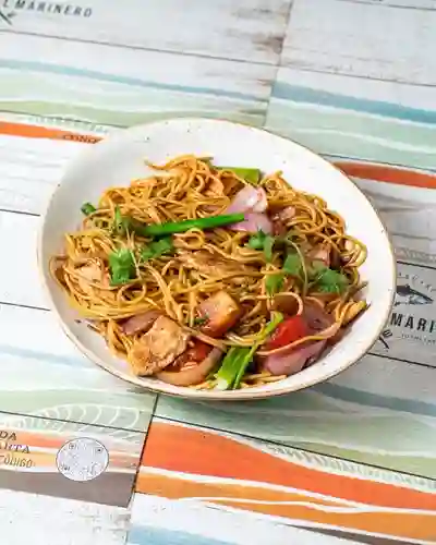 Tallarin Saltado De Pollo