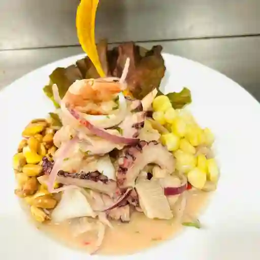 Ceviche Mixto