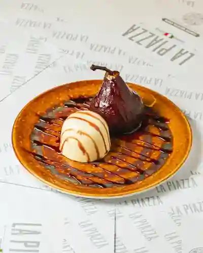 Panna Cotta Con Pera Al Vino Rosso