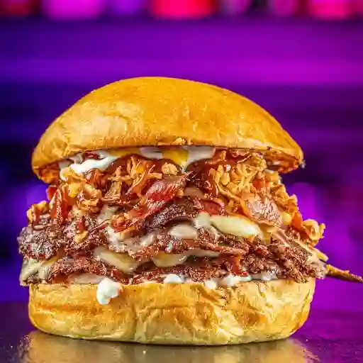 Crisp & Cheese Burger + papas