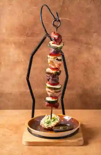 Anticucho Mixto