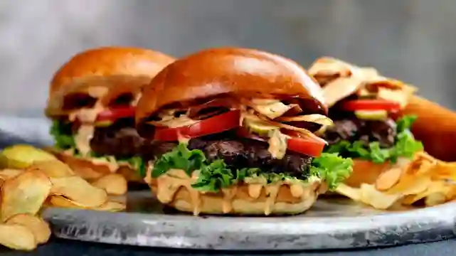 The Club Burger