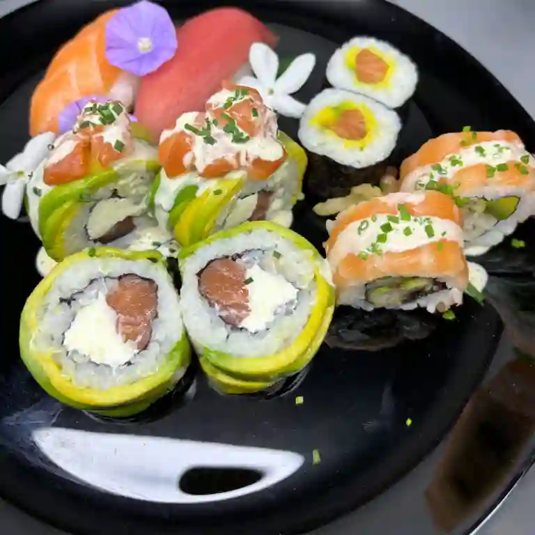 Sushi Dos Mundos a Domicilio Sushi Dos Mundos