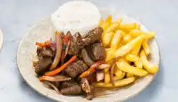 Perucho Cocina con Calle