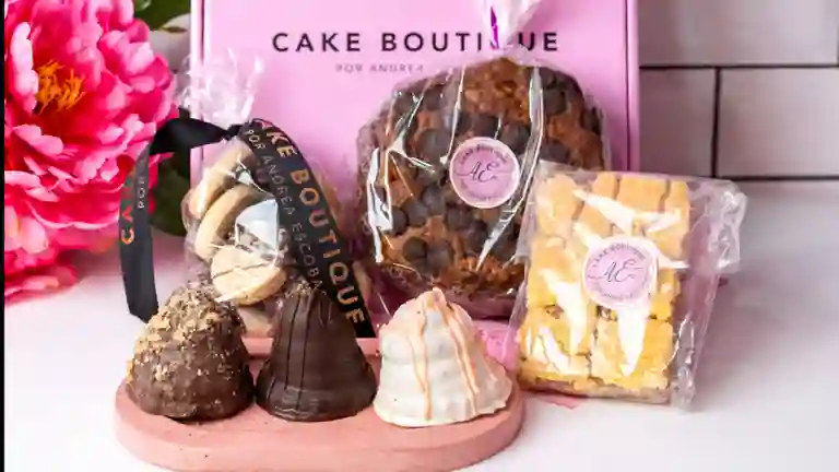 Cake Boutique por Andrea Escobar a Domicilio Cake Boutique por Andrea Escobar