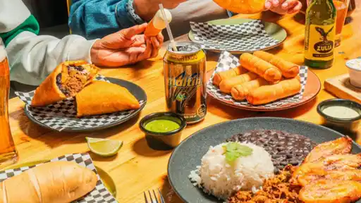 Aceittuna Restobar - Comida Venezolana