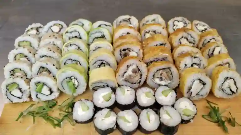 SUSHI GOHAN AGUSTINAS