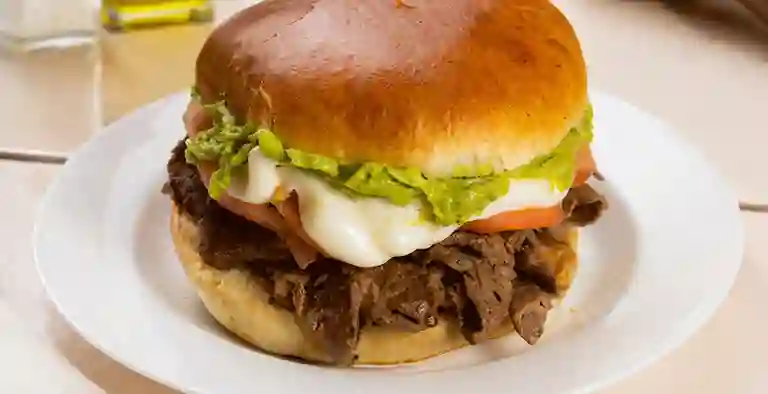 Calesta Sandwichería a Domicilio Calesta Sandwichería