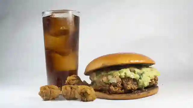 Crunchy Fried Chicken a Domicilio Crunchy Fried Chicken