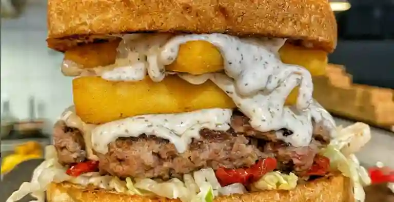 Malu Burger y Sanguches a Domicilio Malu Burger y Sanguches