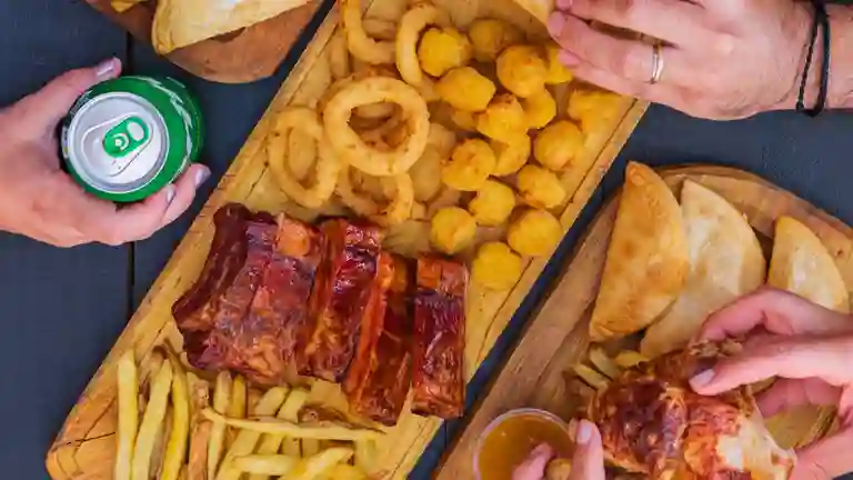 Malditos Pollos a Domicilio Malditos Pollos