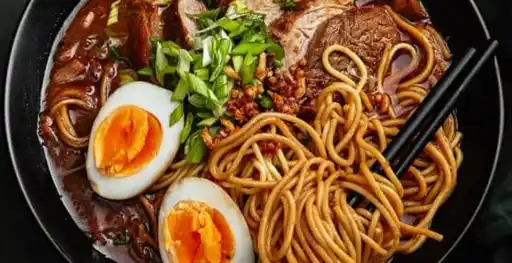 Ramen y Thai Love