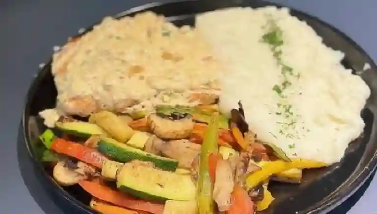 Pom Restaurante y Cafe a Domicilio Pom Restaurante y Cafe